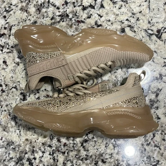 Steve Madden Maxima Sneakers Gold + Rhinestones Brand New Size 6M - Picture 4 of 7